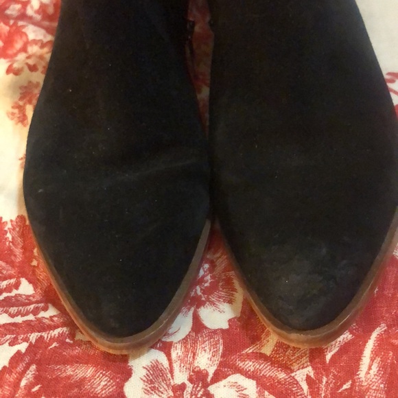 Franco Sarto
Women's Black Sloan Ankle Boot size 9 - Picture 3 of 5